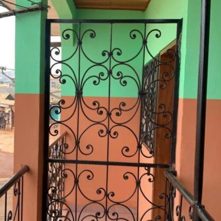 Studio Meublee 1 Chambre Etoug Ebe Yaoundé Zewnętrze zdjęcie