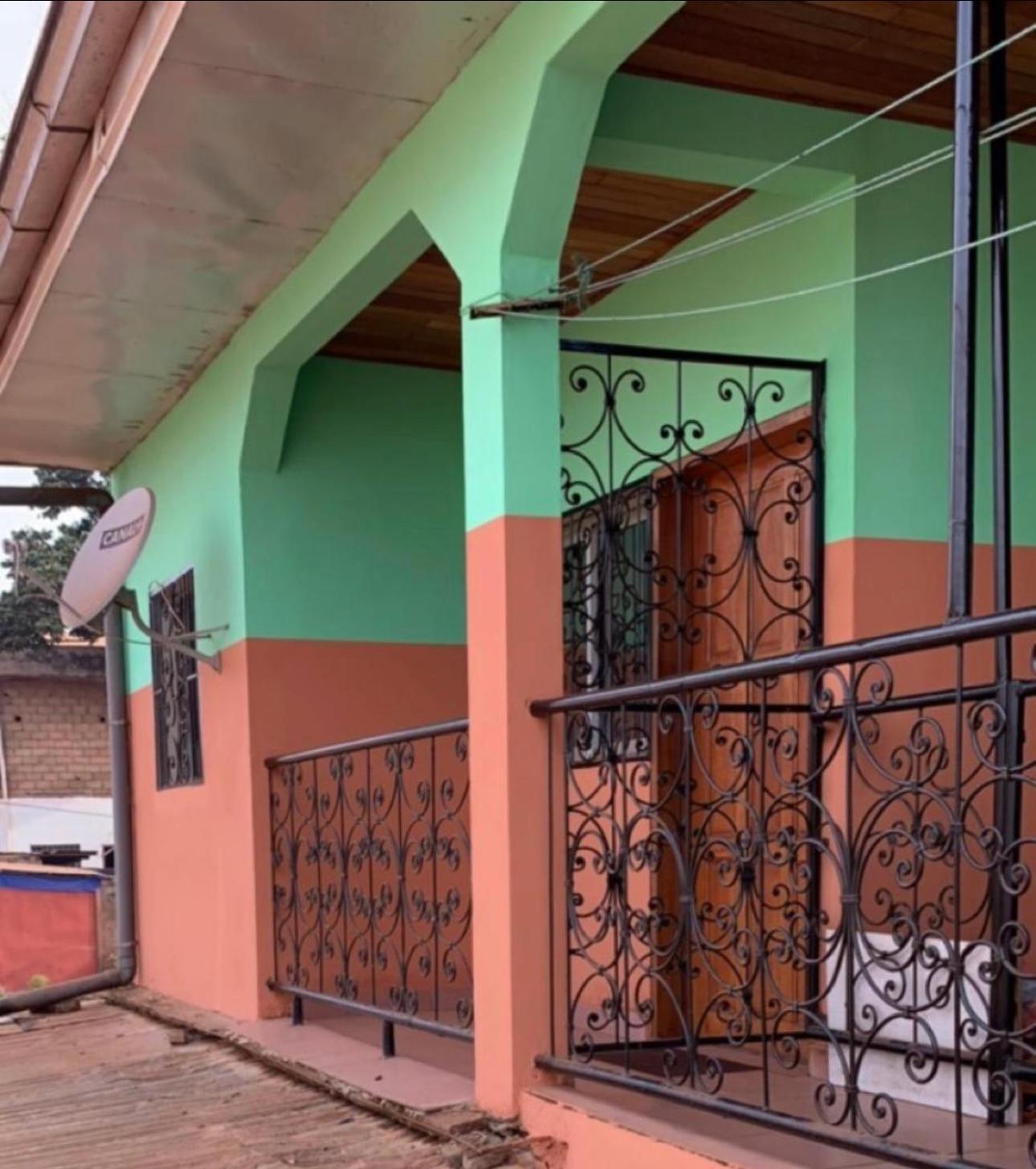 Studio Meublee 1 Chambre Etoug Ebe Yaoundé Zewnętrze zdjęcie